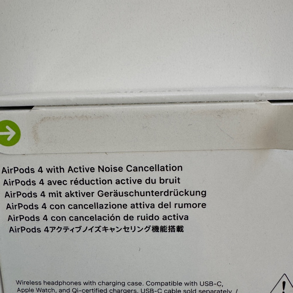 🎉 BRAND NEW (STILL IN SEALED BOX) Apple AirPods 4 w/ active noise cancellation - Picture 5 of 15